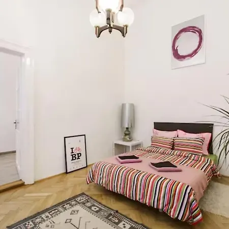 アパート Kiraly Street