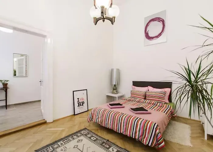 Appartement Kiraly Street